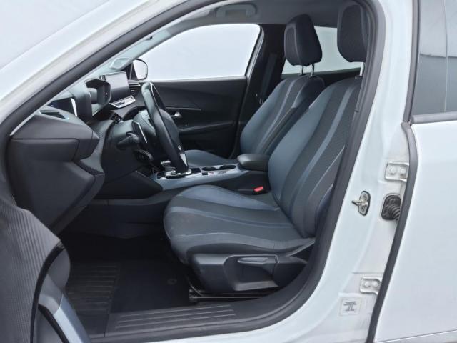 Peugeot 2008 image 5