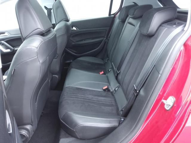 Peugeot 308 image 8