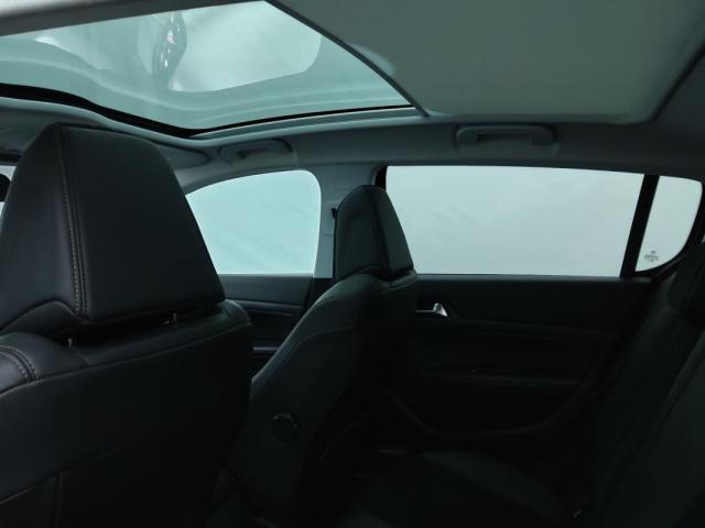 Peugeot 308 image 2