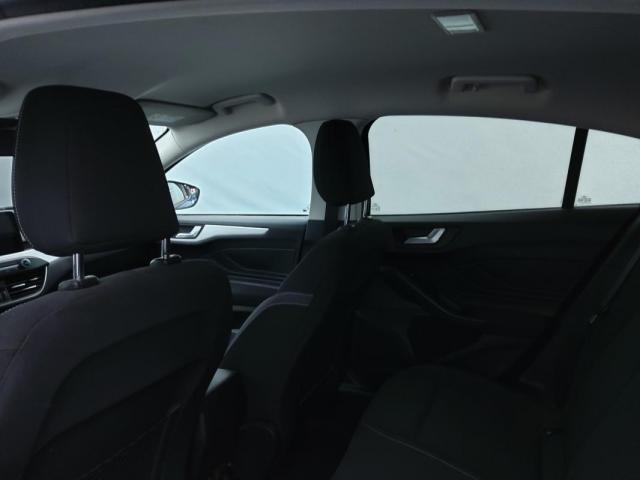Ford Focus image 5