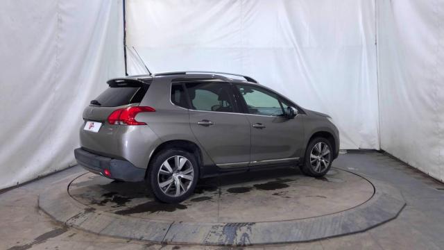 Peugeot 2008 image 2