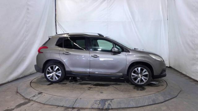 Peugeot 2008 image 3