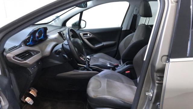 Peugeot 2008 image 6