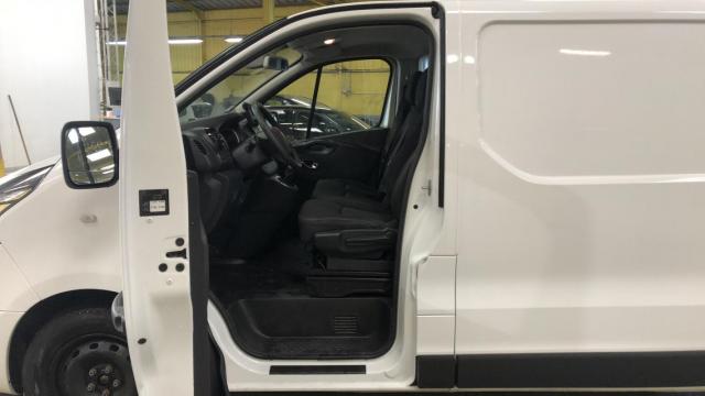 Renault Trafic image 3
