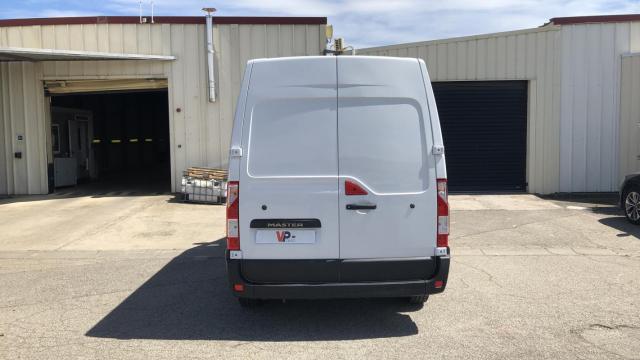 Renault Master image 2