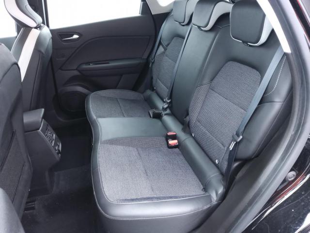 Renault Captur image 1