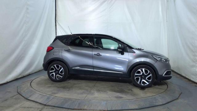 Renault Captur image 1