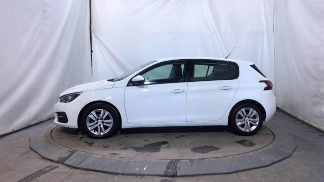 Peugeot 308 image 1