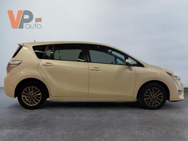 Toyota Verso image 2