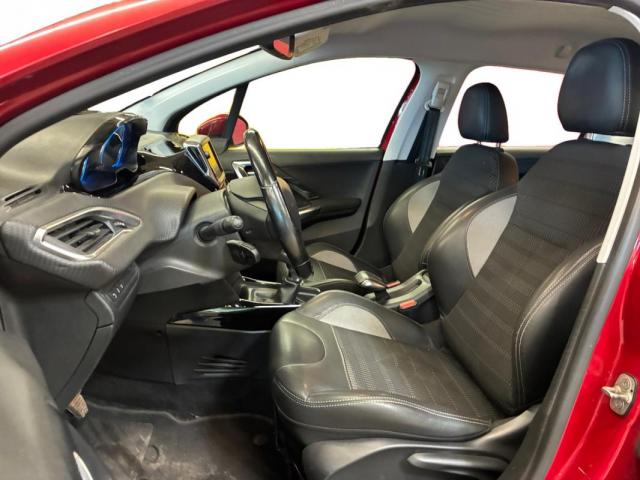 Peugeot 2008 image 1