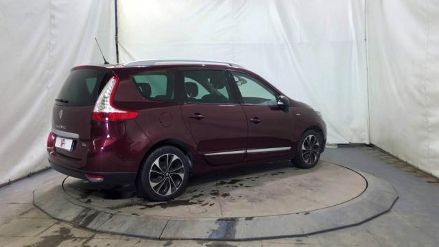 Renault Grand Scénic image 1