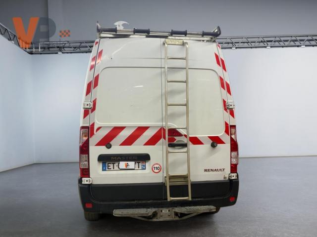 Renault Master image 1