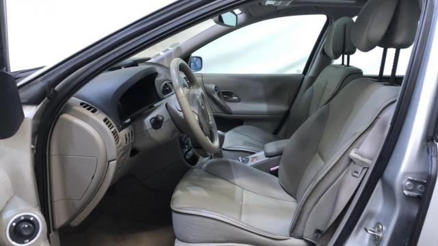 Renault Laguna image 8