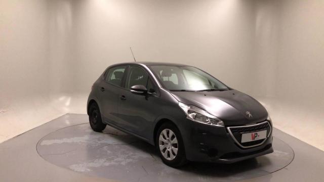 Peugeot 208 image 8