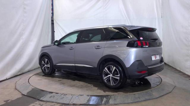 Peugeot 5008 image 3