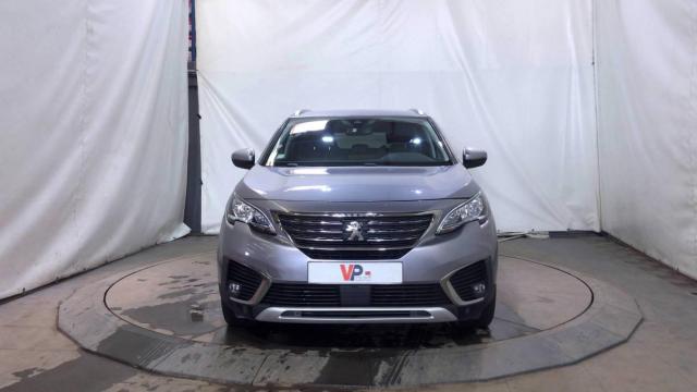Peugeot 5008 image 1