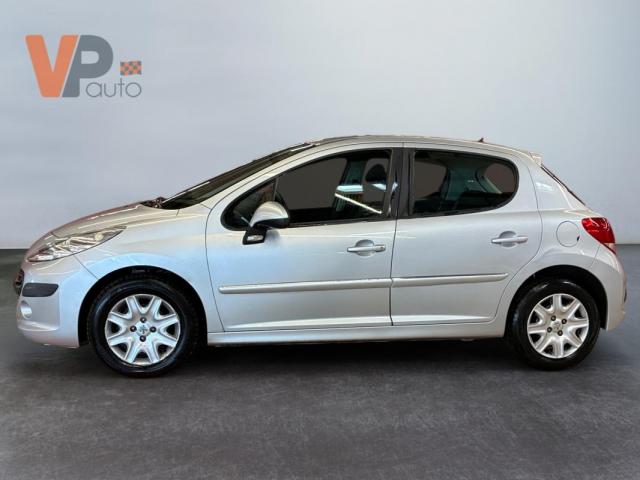 Peugeot 207 image 8