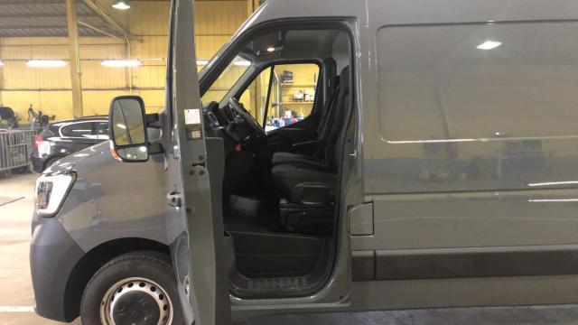 Renault Master image 3