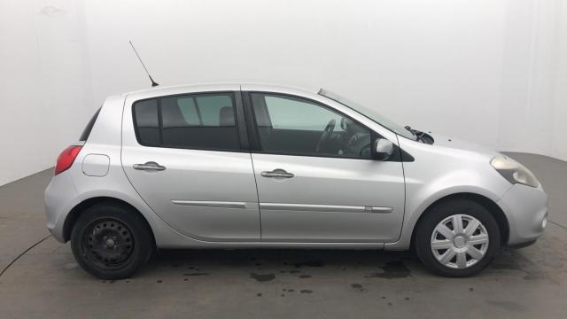 Renault Clio image 8