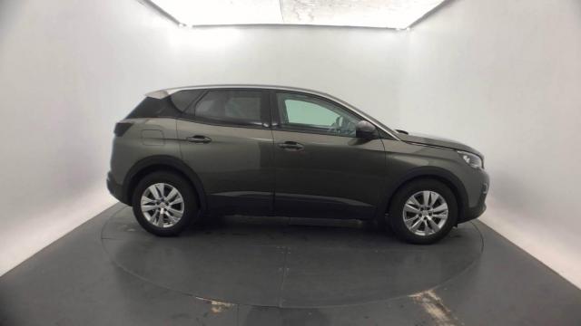Peugeot 3008 image 3