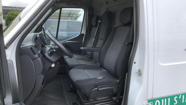 Renault Master image 8