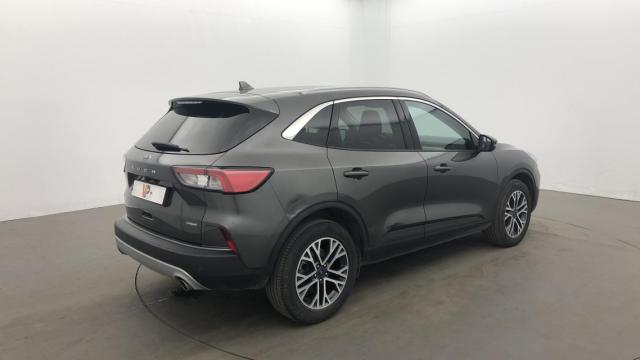 Ford Kuga image 2
