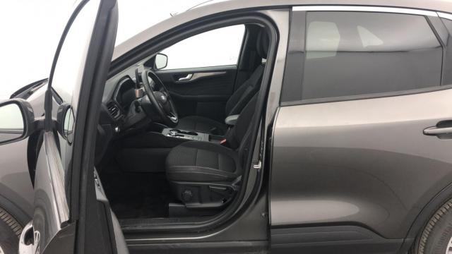 Ford Kuga image 4