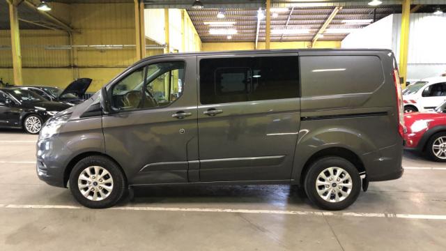 Ford Transit Custom image 8