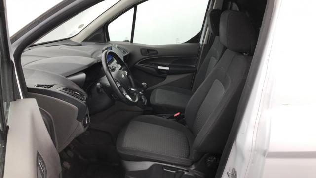 Ford Transit Connect image 7