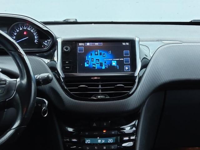Peugeot 2008 image 1