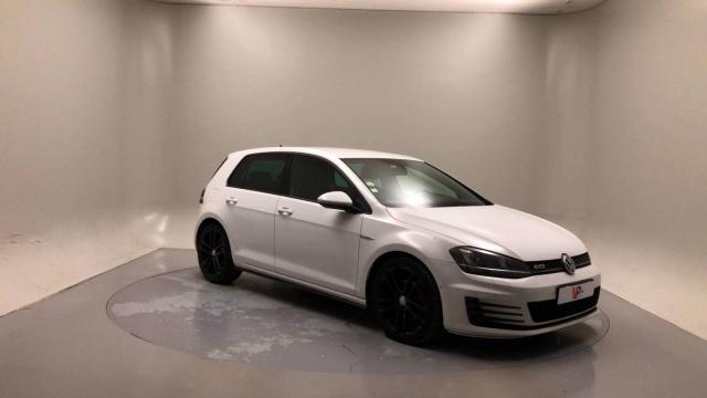 Volkswagen Golf image 8