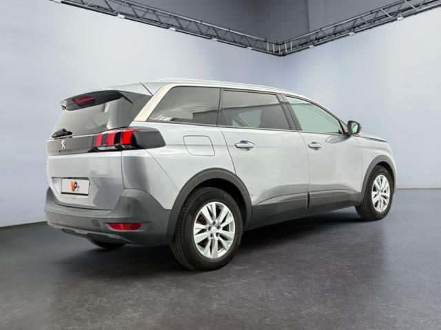 Peugeot 5008 image 3