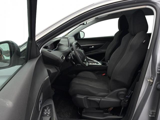 Peugeot 5008 image 4