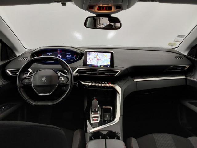 Peugeot 3008 image 2