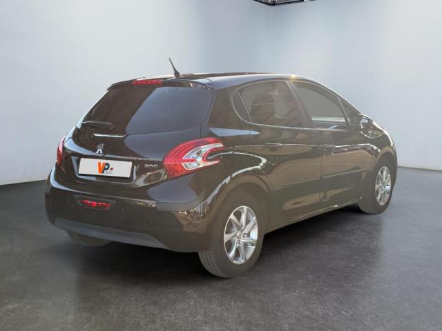 Peugeot 208 image 3