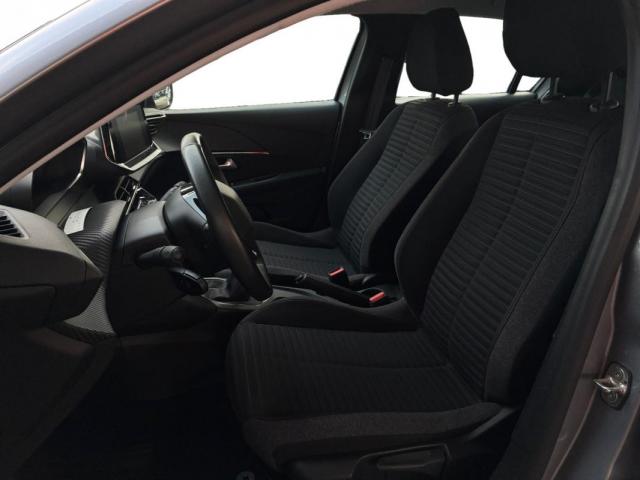 Peugeot 208 image 3