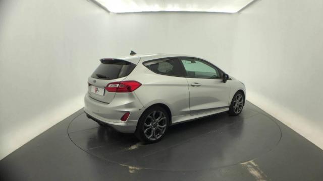 Ford Fiesta image 4