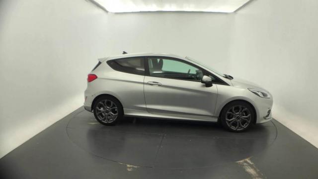Ford Fiesta image 2