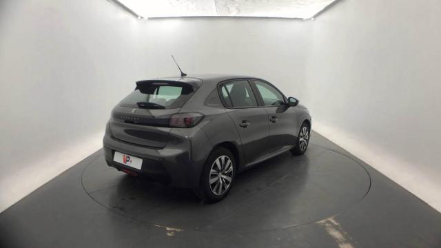 Peugeot 208 image 8
