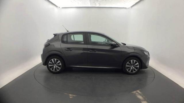 Peugeot 208 image 6