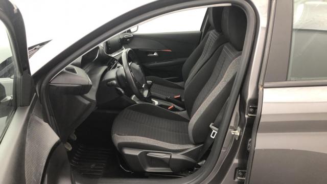 Peugeot 208 image 4