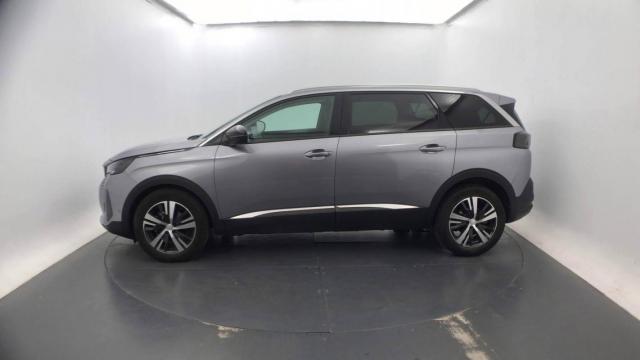 Peugeot 5008 image 8