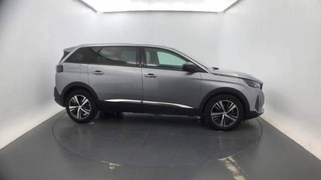 Peugeot 5008 image 3