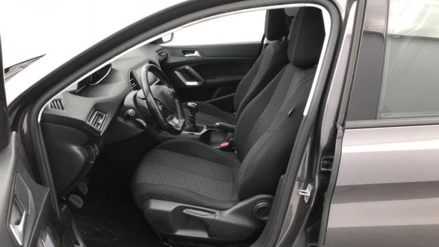 Peugeot 308 image 6