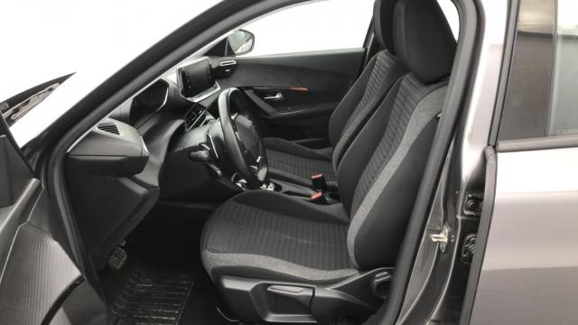 Peugeot 2008 image 5