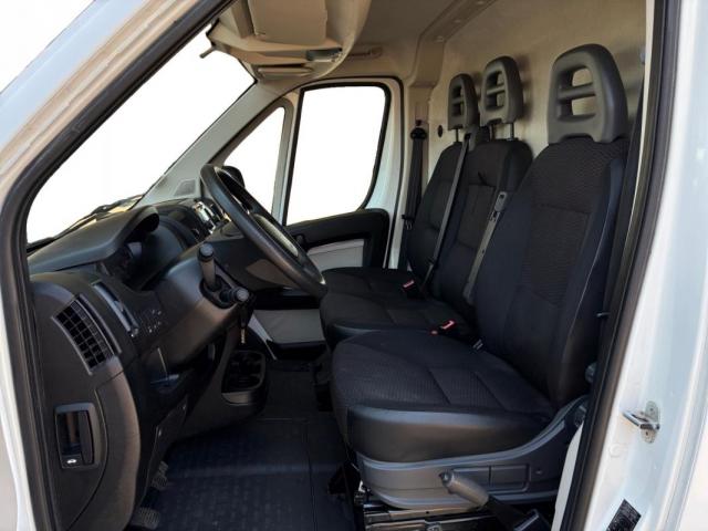 Peugeot Boxer image 1