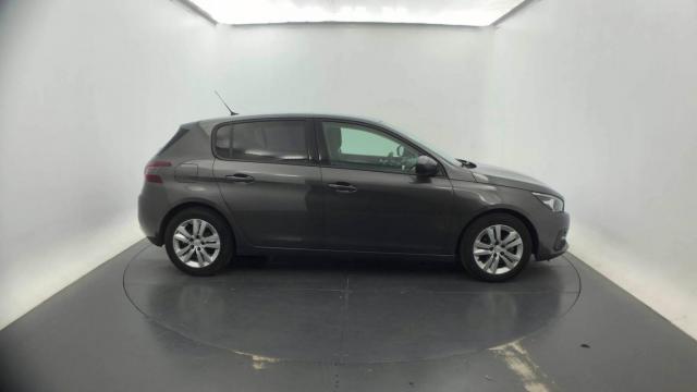 Peugeot 308 image 1