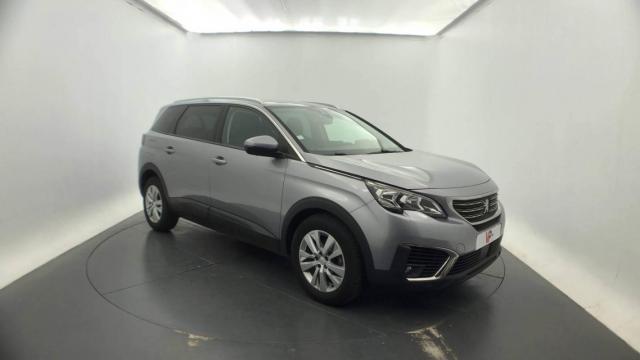 Peugeot 5008 image 1