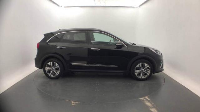 Kia E-Niro image 8