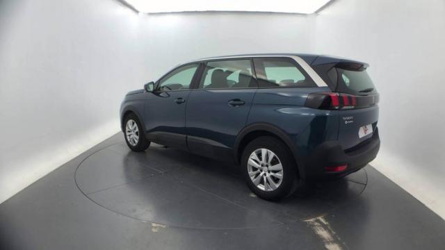 Peugeot 5008 image 1